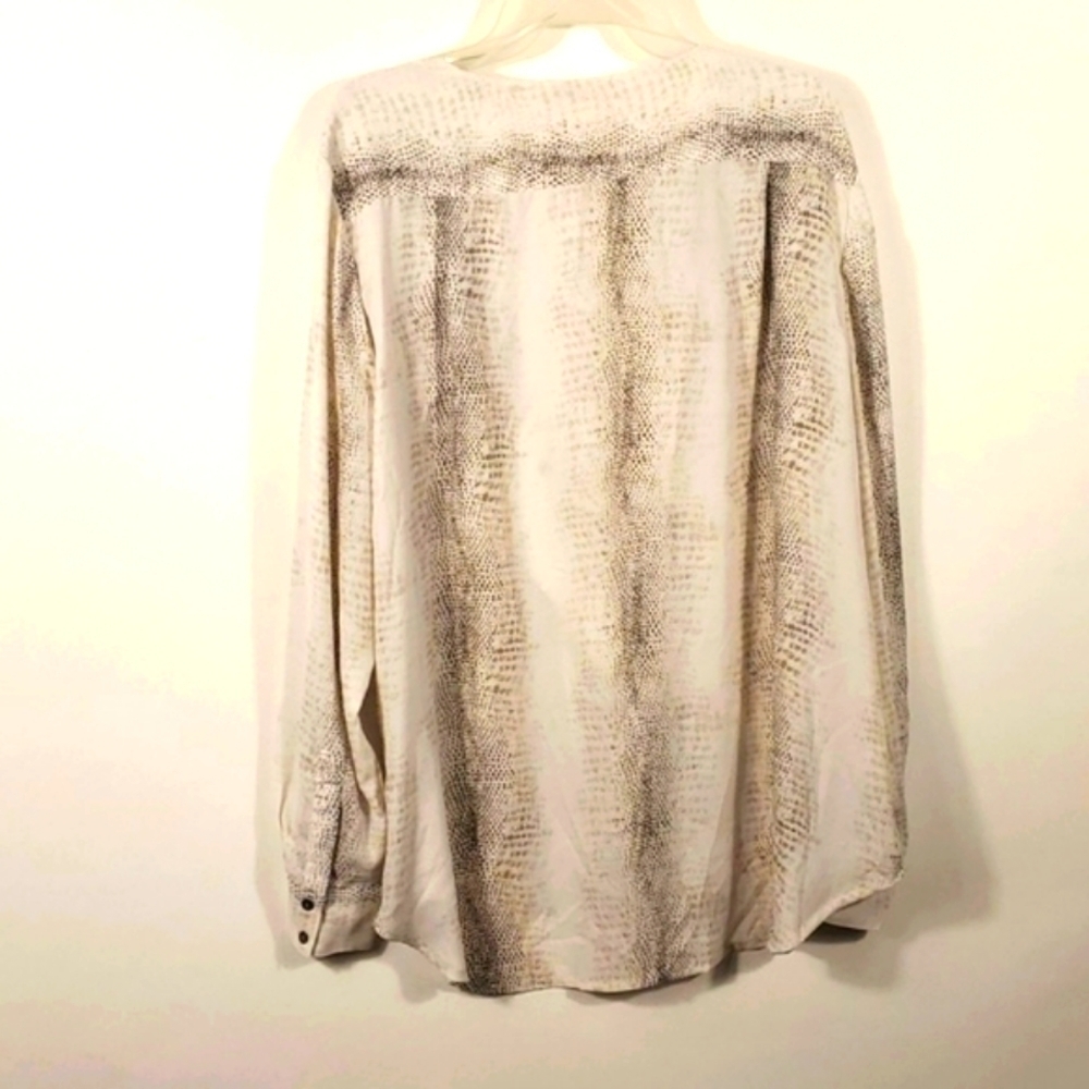 Kenar Size XL Python Snakeskin Print Blouse Top - Cream/Neutral Color - Picture 5 of 15